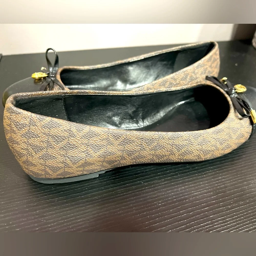 𐙚⋆˚✿˖° Michael Kors Flat Shoes 𐙚⋆˚✿˖° - Picture 9 of 10
